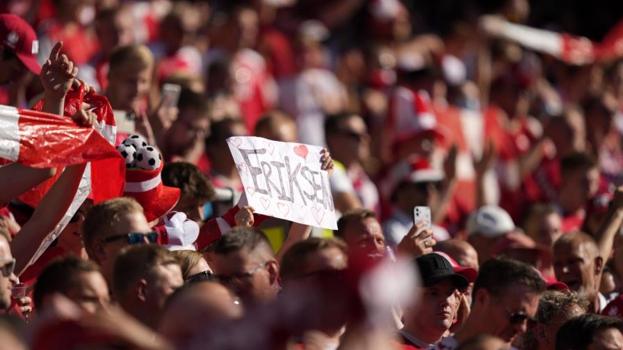 Bélgica supera 2-1 a Dinamarca con homenaje a Eriksen