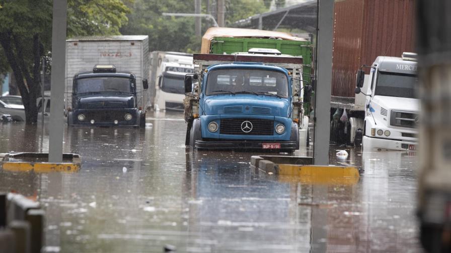 Inundaciones y deslaves paralizan partes de Sao Paulo Inundaciones y deslaves paralizan partes de Sao Paulo