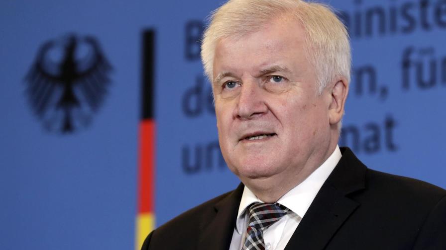 Alemania proscribe grupo nazi, allana domicilios Alemania proscribe grupo nazi, allana domicilios