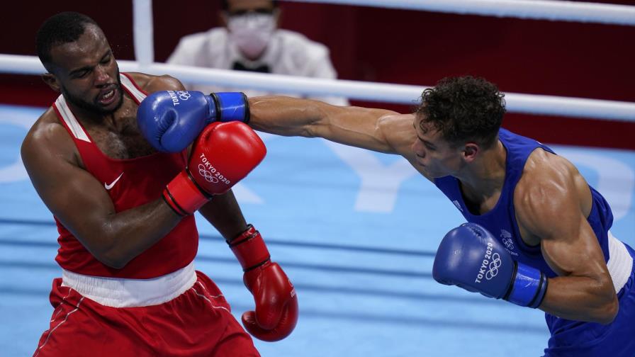 Boxeador marroquí intenta morder a un rival en Tokio