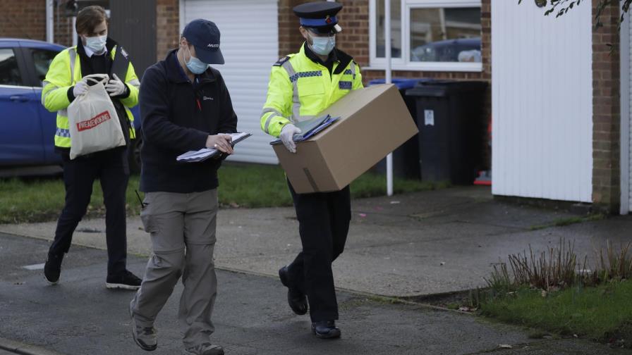 Inglaterra realiza pruebas de COVID-19 casa por casa