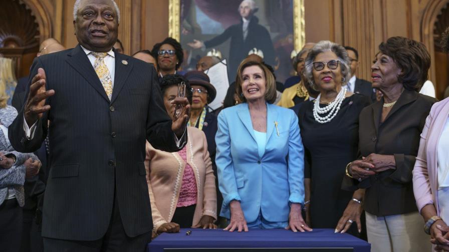 Biden promulga ley de día feriado por libertad de esclavos Biden promulga ley de día feriado por libertad de esclavos