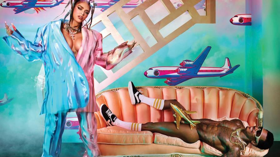 Karol G: “Llevo a mis fanáticos al viaje más importante de mi vida” Karol G: “Llevo a mis fanáticos al viaje más importante de mi vida”