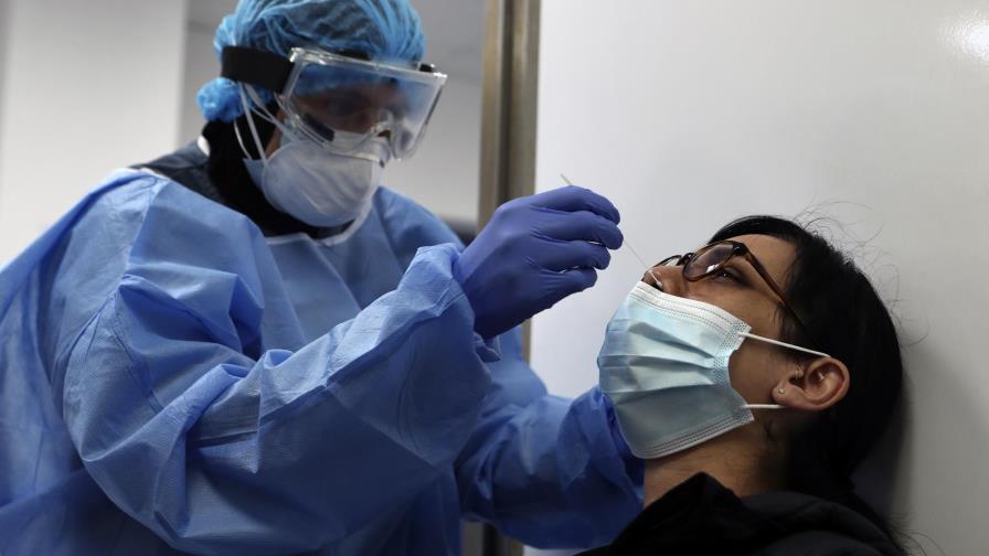 Líbano sopesa endurecer confinamiento ante alza de contagios