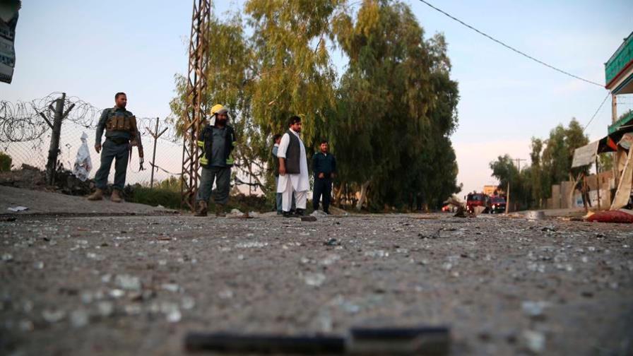 Una bomba caminera mata a 8 civiles en Afganistán