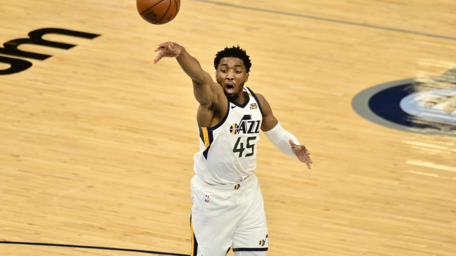 Mitchell anota 30, Jazz gana a Memphis y se pone 3-1 en la serie
