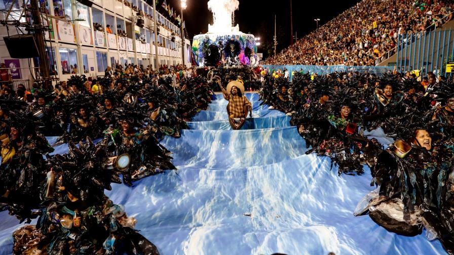 Sao Paulo aplaza carnaval del próximo año por COVID-19