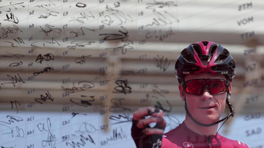 Emiratos cancela prueba por coronavirus, Irán suma 388 casos