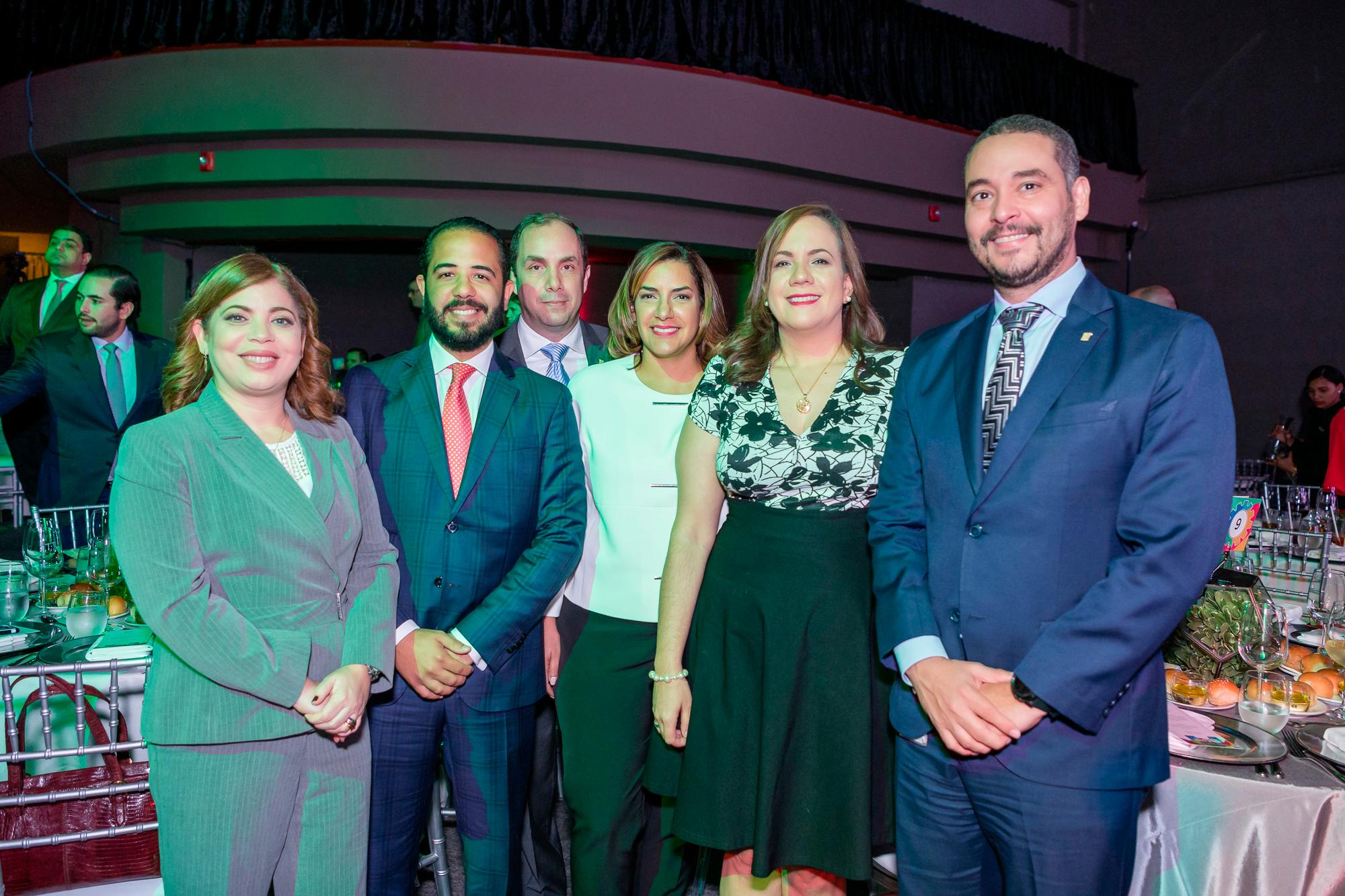 Aracelis Alix, Ralvin Gross, Fernando Ortega, María Melo, Bertha González y Luis Vargas.
