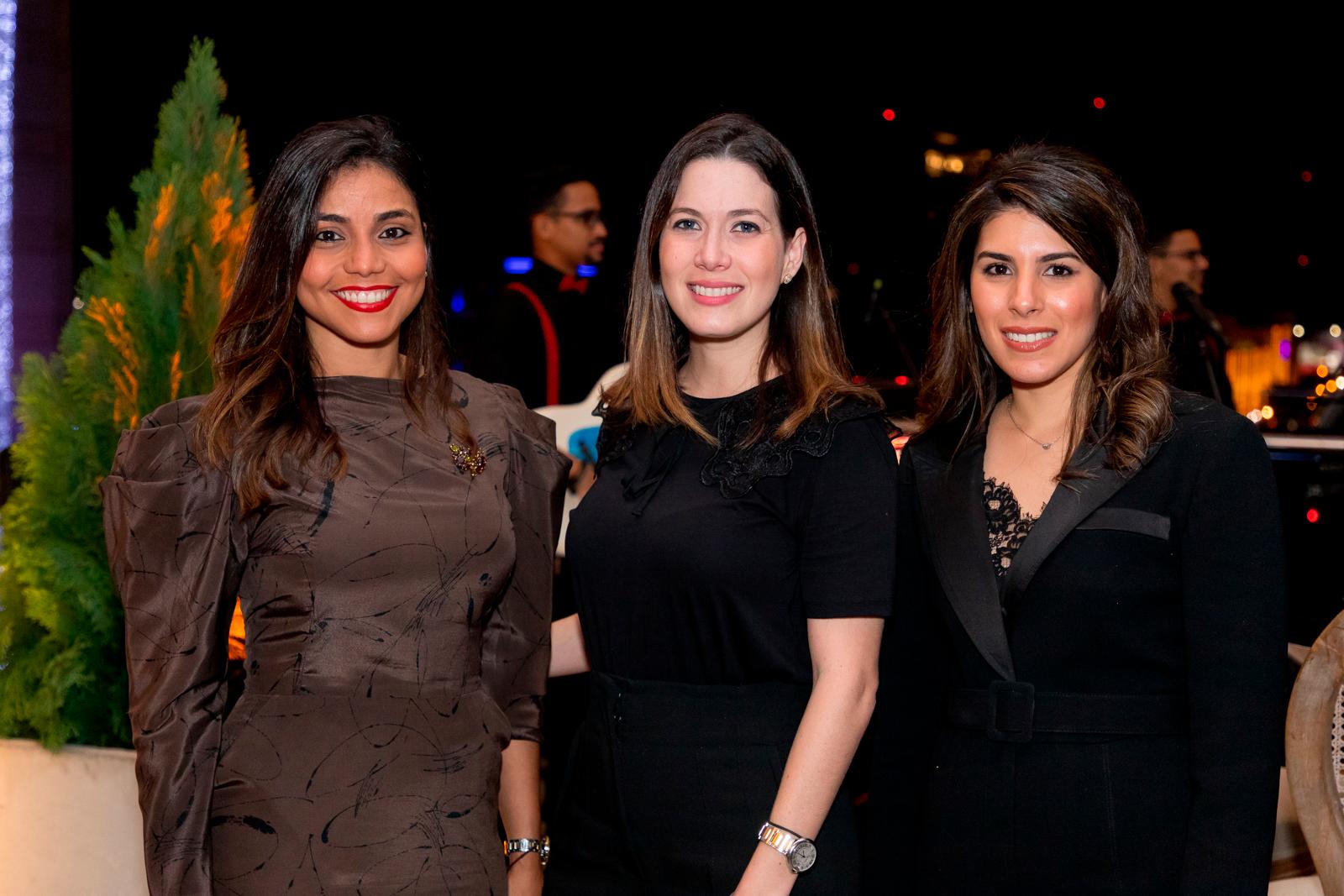 Michelle Prince,  Krystal Serret y Sarah de Moya.