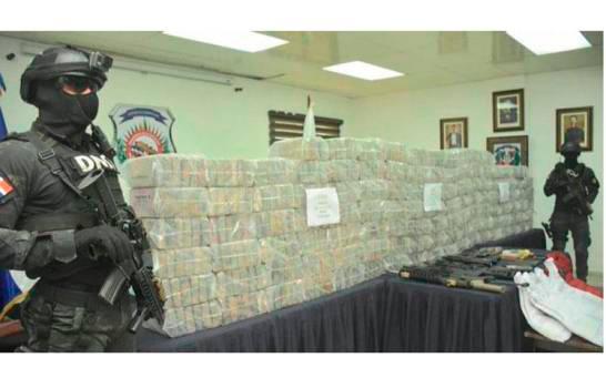 Prisión contra otros cinco presuntos narcos involucrados en cargamento de 700 paquetes de cocaína