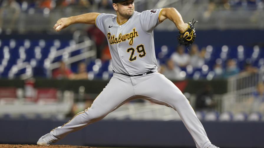 Crowe logra 1er triunfo desde julio; Piratas se imponen