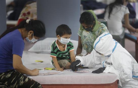 Estudio: Más de 22% de residentes de Delhi tiene coronavirus