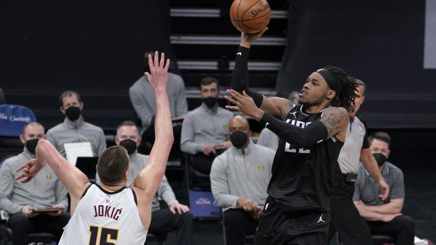 Jokic asombra con 50 puntos, pero Nuggets caen ante Kings