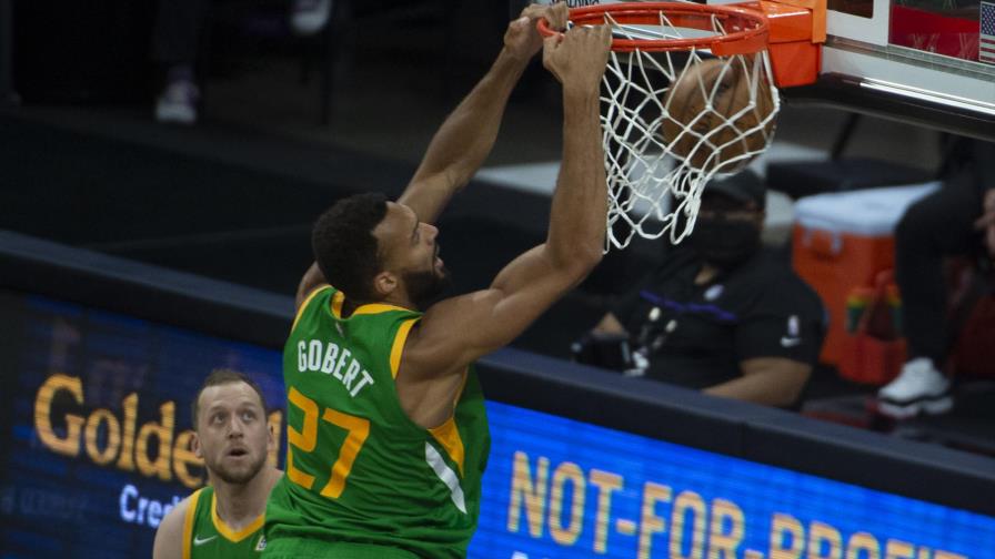Jazz derrota 121-99 a los Kings, llega 1ro a los playoffs