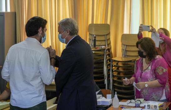 Cierran casillas tras elecciones presidenciales en Chile Cierran casillas tras elecciones presidenciales en Chile