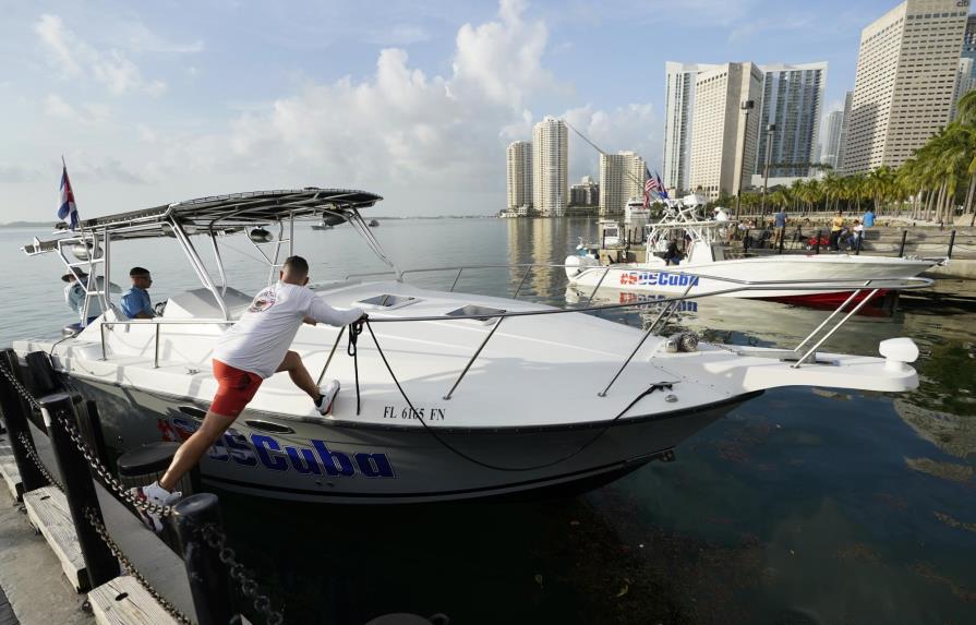 Flotilla sale de Miami en apoyo a cubanos