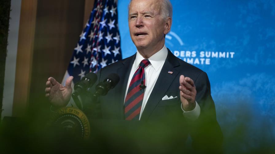 Biden inaugura cumbre climática; llama a la acción
