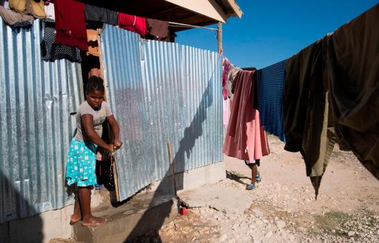 Diez años malviviendo en los refugios temporales tras terremoto de Haití