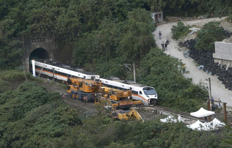 Fiscalía de Taiwán investiga un letal accidente de tren