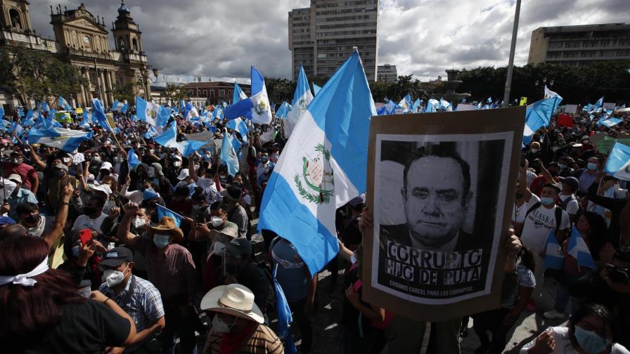 Guatemala: Congreso da marcha atrás con polémico presupuesto
