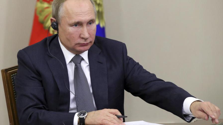 Putin firma una ley contra periodistas y blogueros Putin firma una ley contra periodistas y blogueros