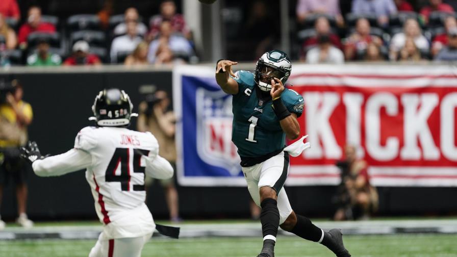 Hurts lanza 3 TDs y comanda triunfo de Eagles sobre Falcons
