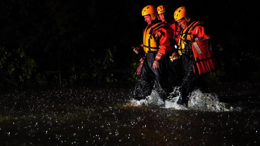 EEUU: Evacúan a miles tras lluvias provocadas por Ida