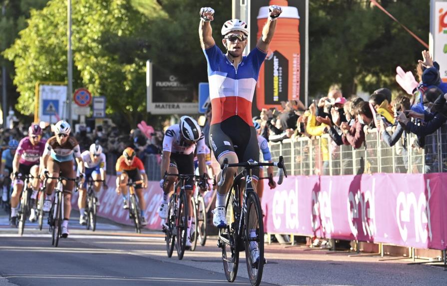 Arnaud Démare logra su tercera victoria en el Giro de Italia