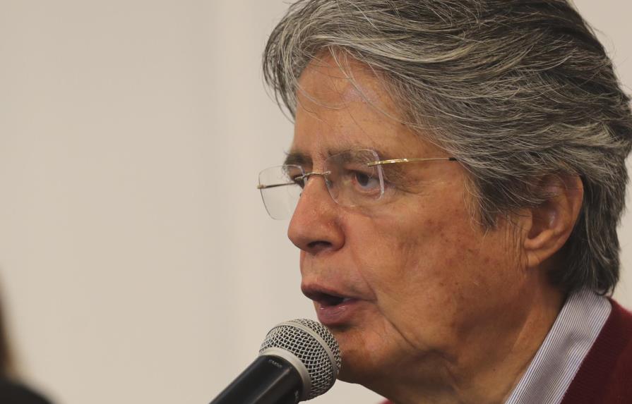 Guillermo Lasso ofrece vacunación masiva en Ecuador