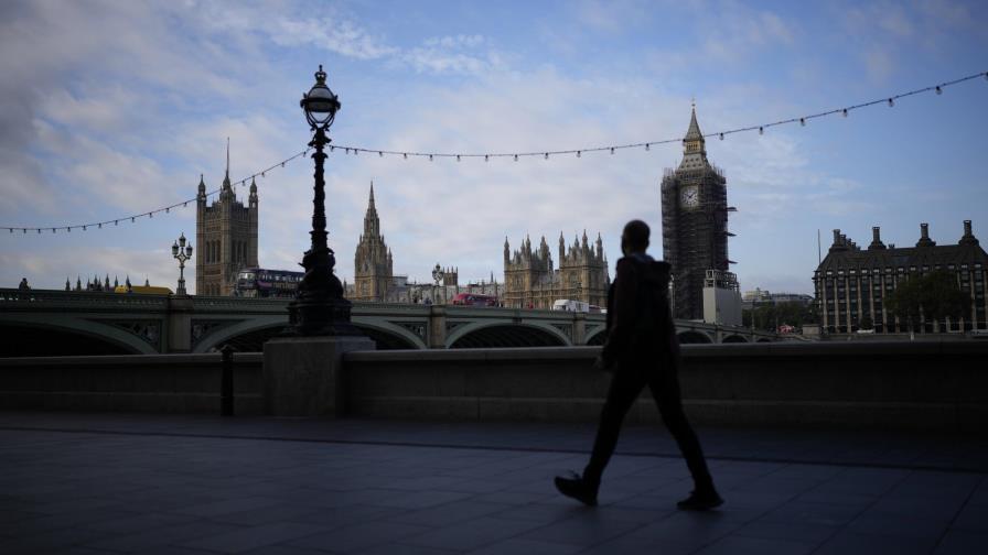 Protestas por el veto a los bebés en el Parlamento británico