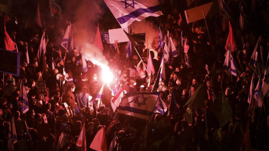 Israelíes protestan contra Netanyahu en Jerusalén