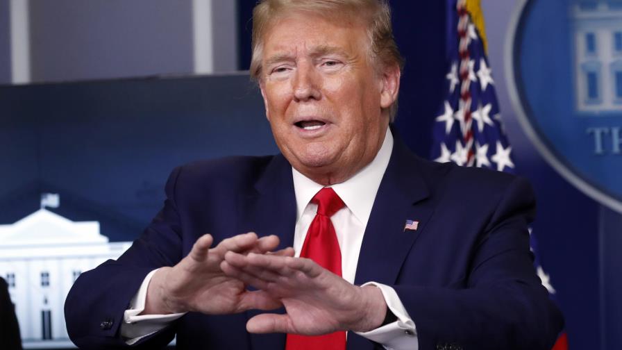 Trump dice que suspenderá toda la inmigración a EEUU