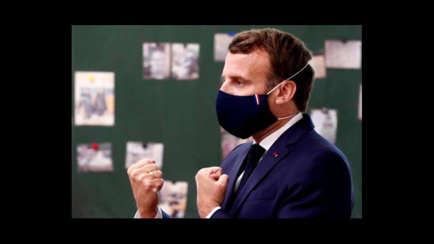 Macron insiste en abrir la escuela frente a las dudas de alcaldes y docentes
