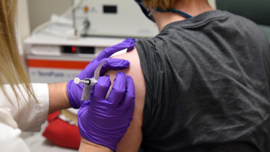 Entre miedo y esperanza: así es ser voluntario de una vacuna del coronavirus