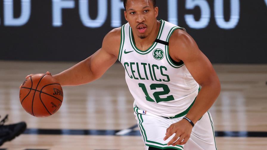 Jayson Tatum lleva a los Celtics a evitar que Grizzlies sellen boleto al fin de semana