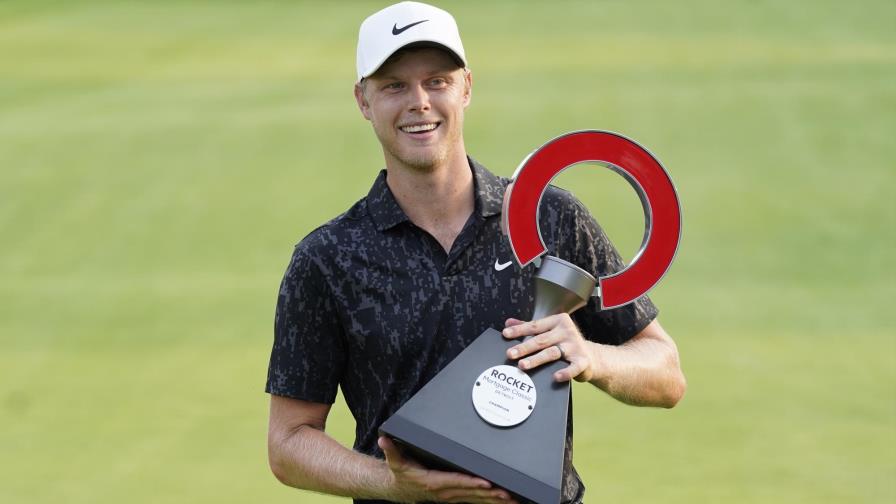 Davis gana el Rocket Classic en un playoff de 5 hoyos