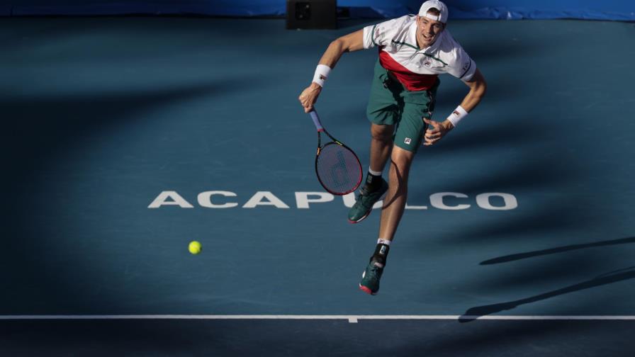 Isner vence a Paul y avanza a las semifinales en Acapulco Isner vence a Paul y avanza a las semifinales en Acapulco