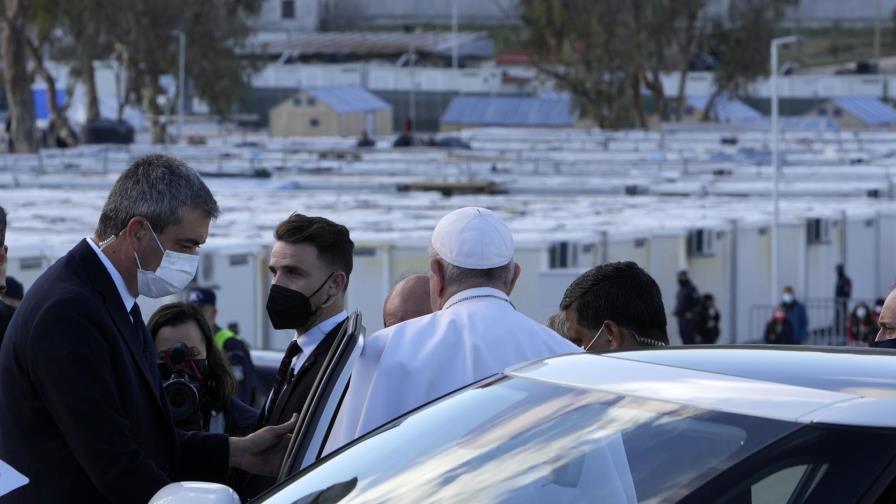 Francisco visita isla griega en centro de debate migratorio Francisco visita isla griega en centro de debate migratorio