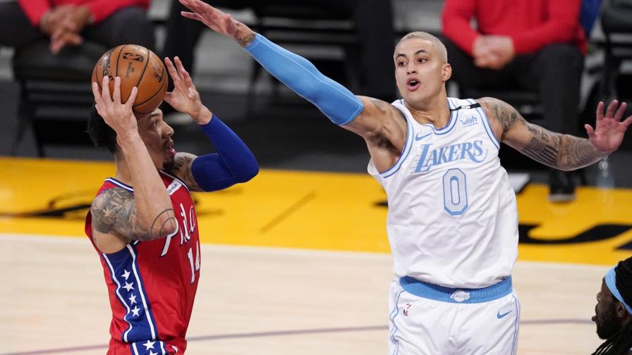 Danny Green y 76ers extienden racha perdedora de Lakers