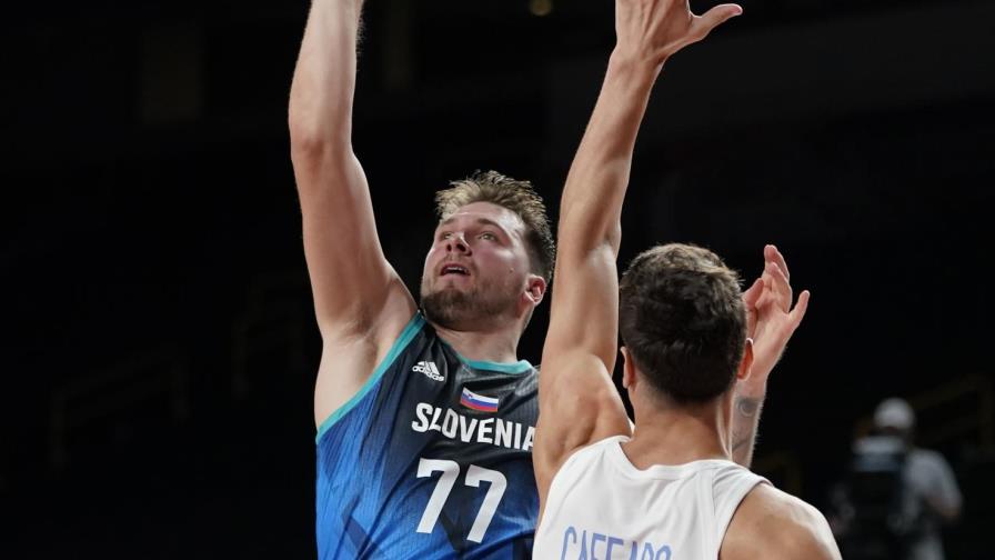 Con Doncic magistral, Eslovenia derrota a Argentina 118-100