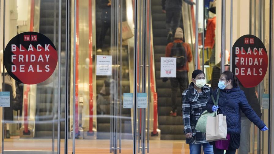 La época de compras navideñas avanza, pero enfrenta retos