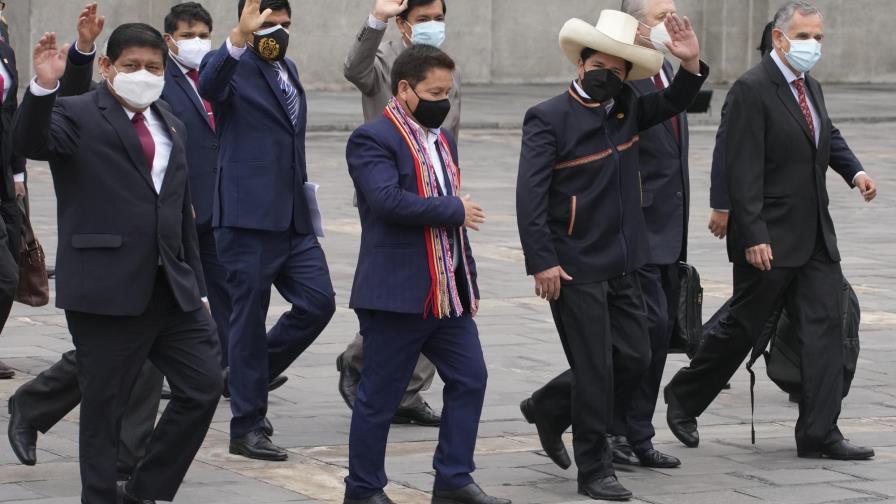 Perú: aprobación de equipo de Castillo en manos del Congreso