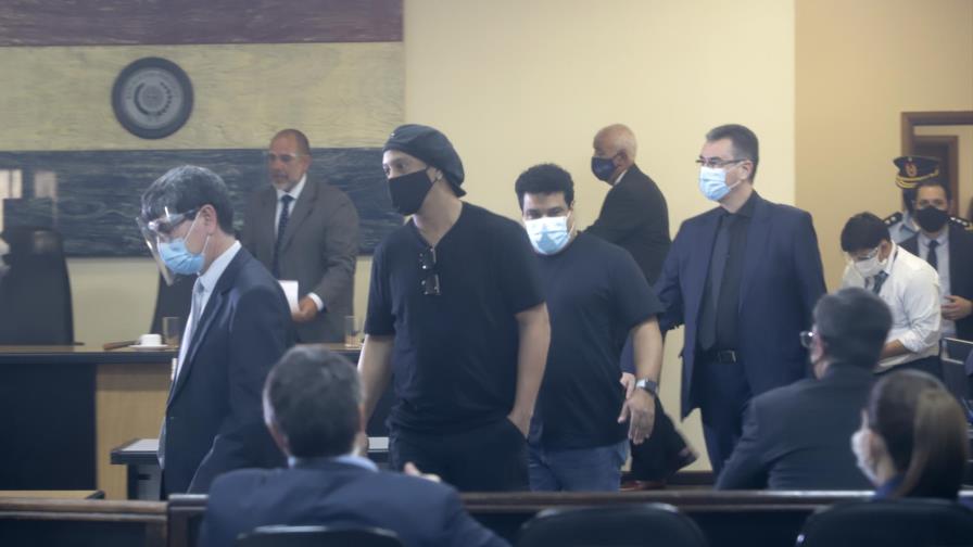 Ronaldinho viaja a Brasil tras salir libre en Paraguay Ronaldinho viaja a Brasil tras salir libre en Paraguay