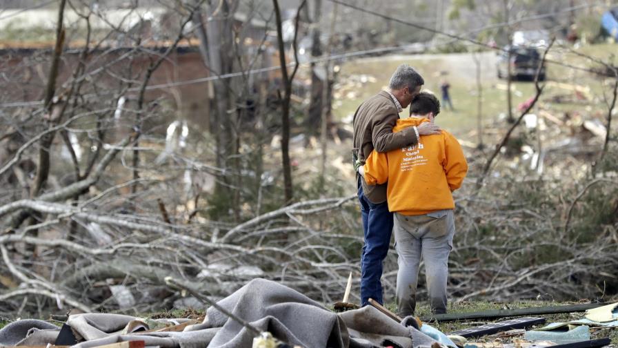 Tennessee en estado de emergencia tras el paso de tornados Tennessee en estado de emergencia tras el paso de tornados