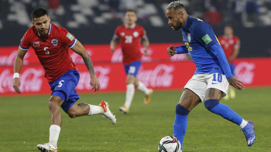 Brasil sigue impecable tras victoria 1-0 en Chile Brasil sigue impecable tras victoria 1-0 en Chile