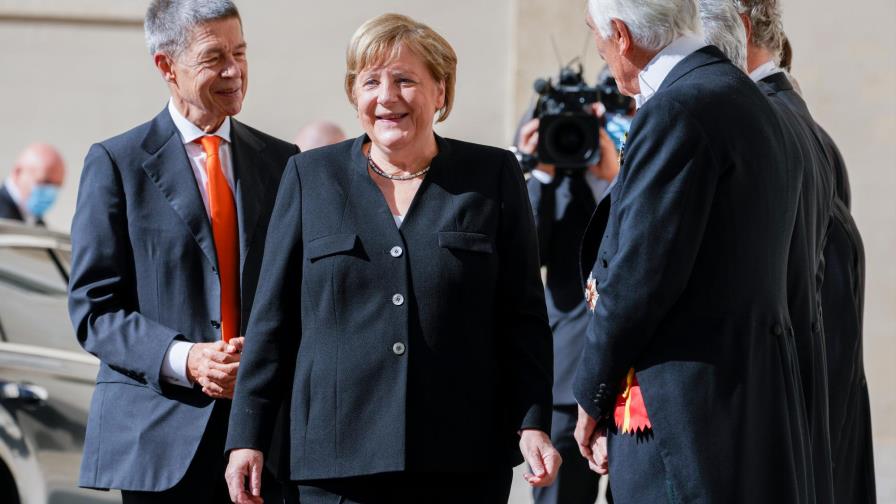 Angela Merkel se reúne con el papa Francisco