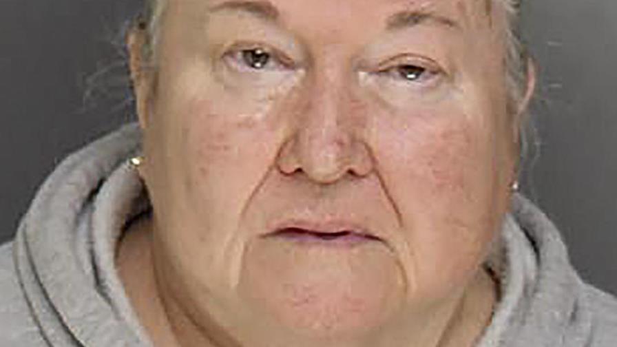 Acusan a conserje de desfalcar a cementerio de Connecticut