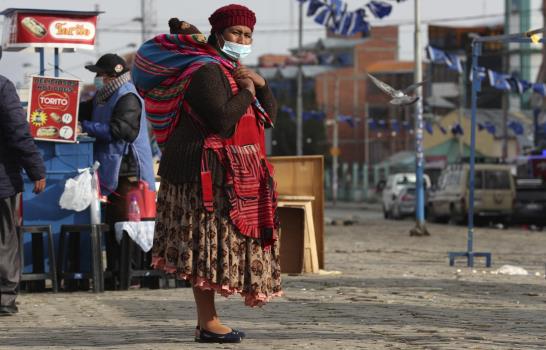 Bolivia va a las urnas para cerrar un año de incertidumbre