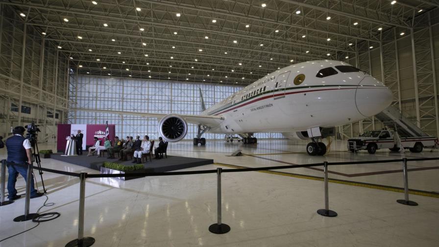 México vende apenas la 3ra parte de boletos de rifa de avión